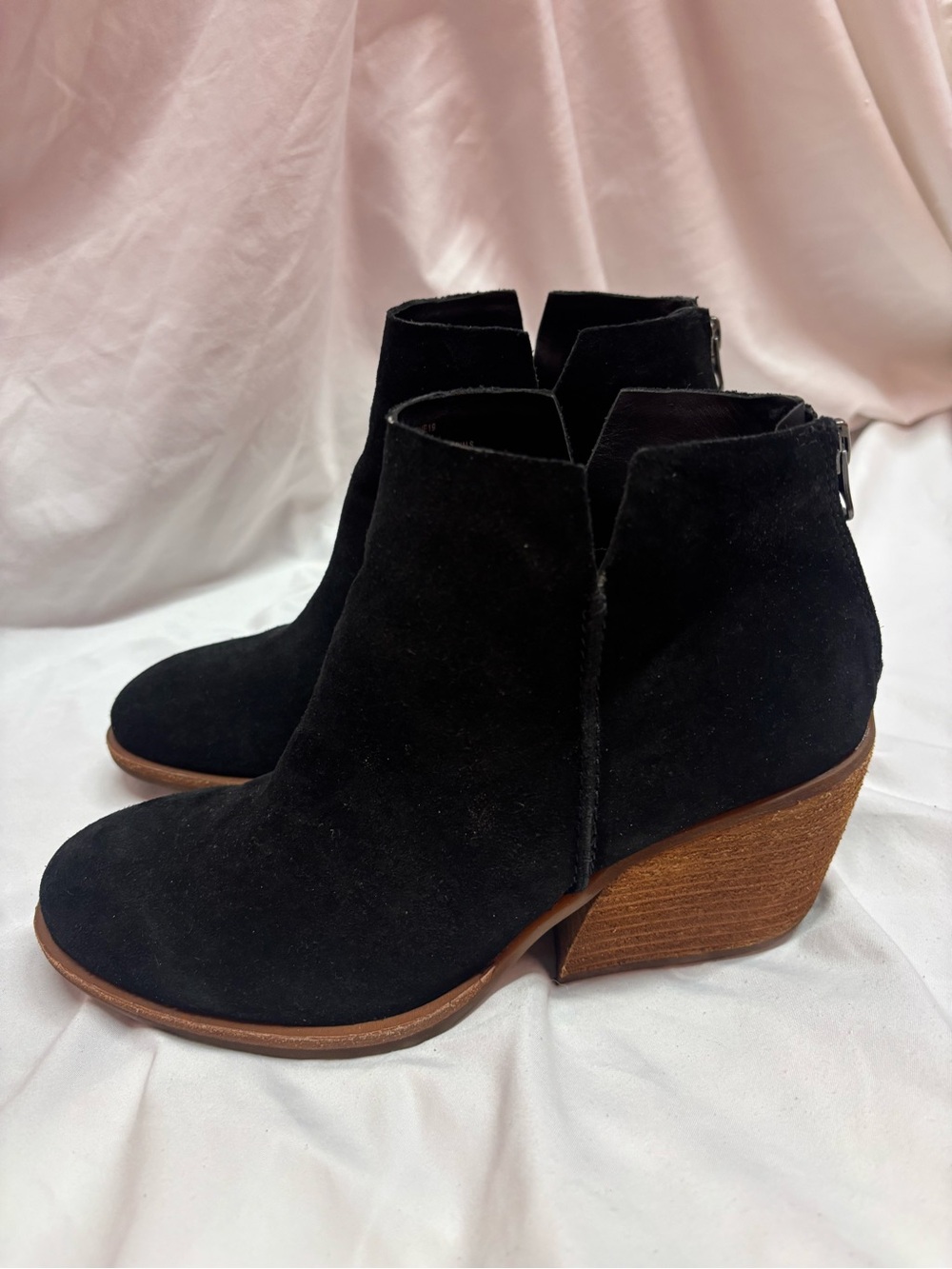 Kork-Ease Black Genuine Suede Ankle Boots/Booties/Short Boots | Size 7.5